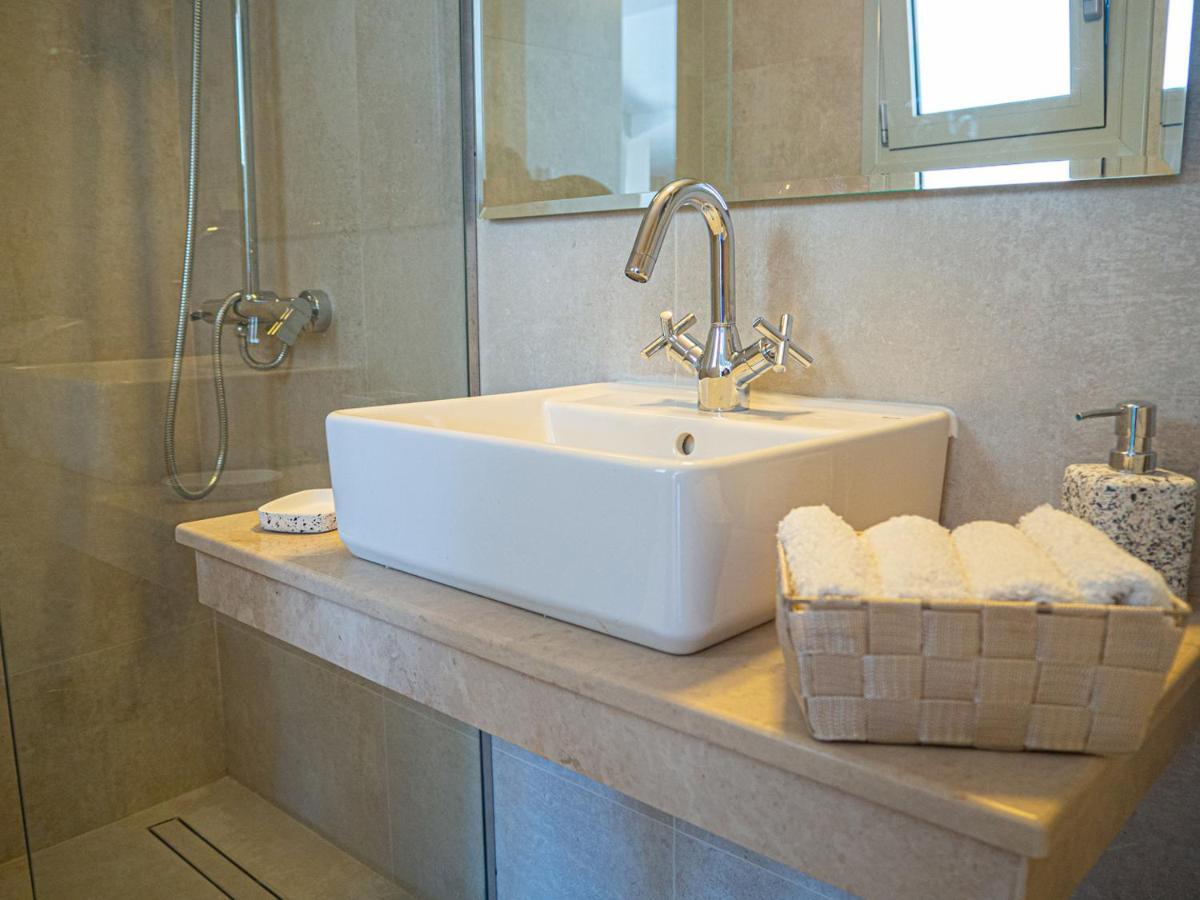 ארגוסטולי Dionysia Premium Suites מראה חיצוני תמונה